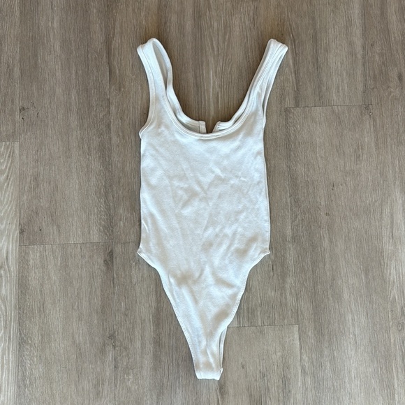 Zara White Tank Top Bodysuit - Picture 3 of 3